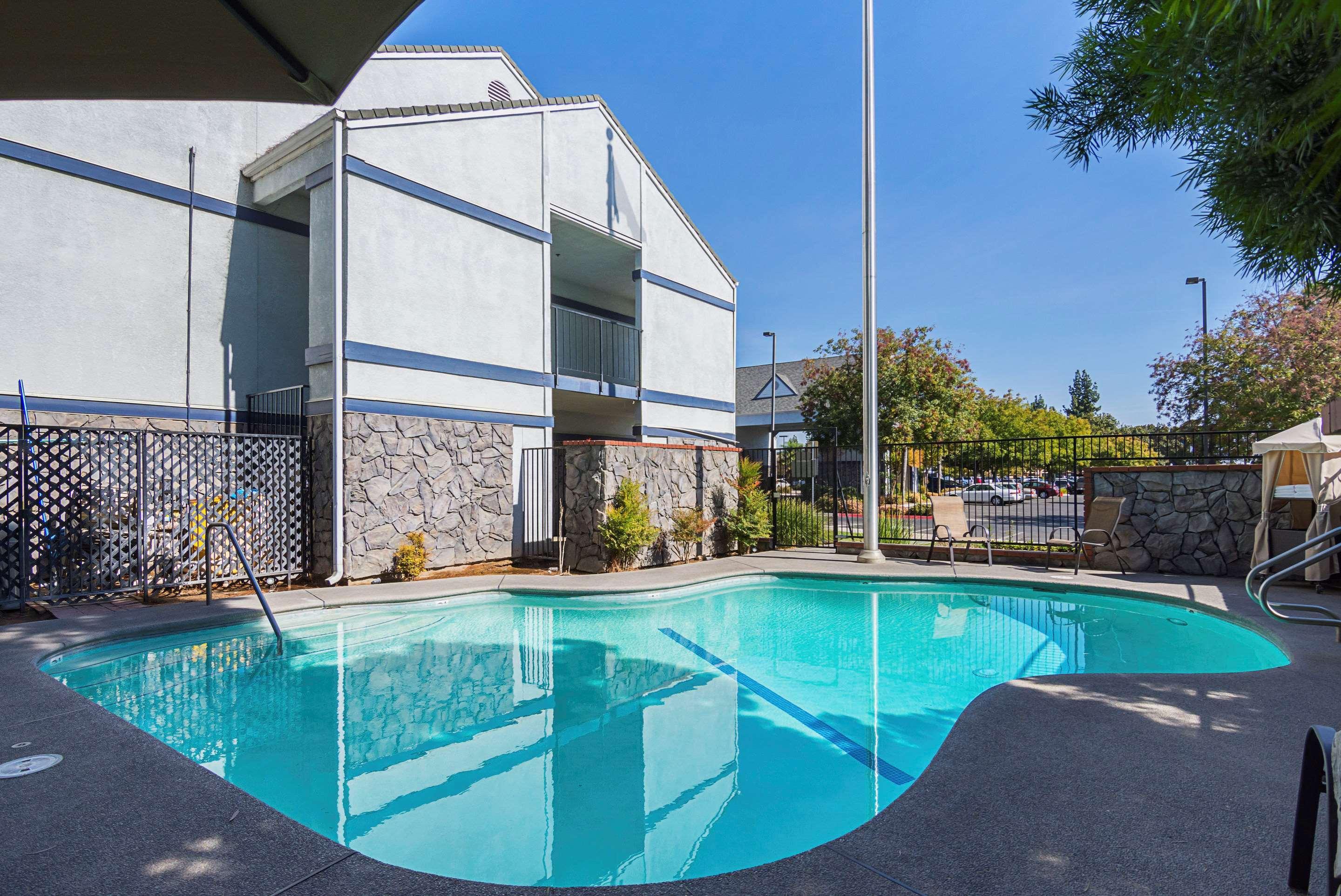 Quality Inn Fresno Yosemite Airport Exterior foto
