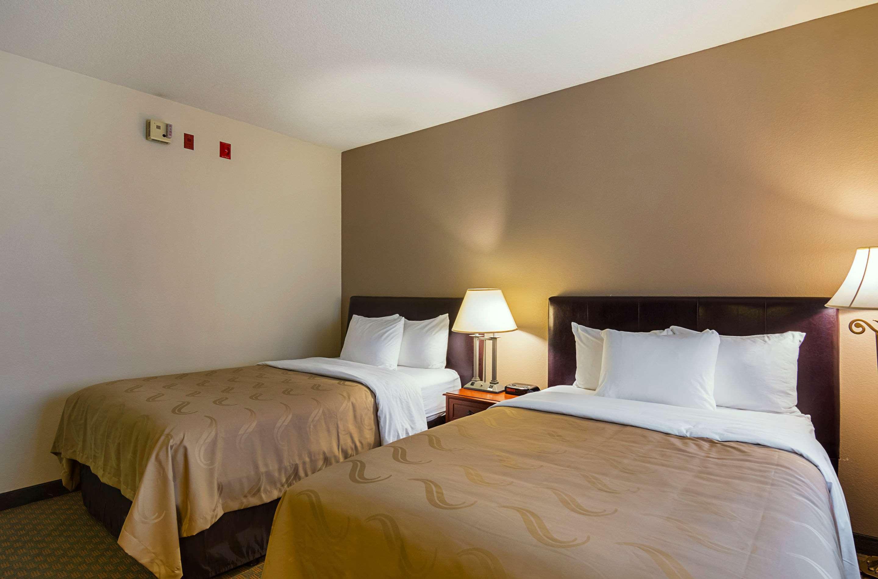 Quality Inn Fresno Yosemite Airport Exterior foto