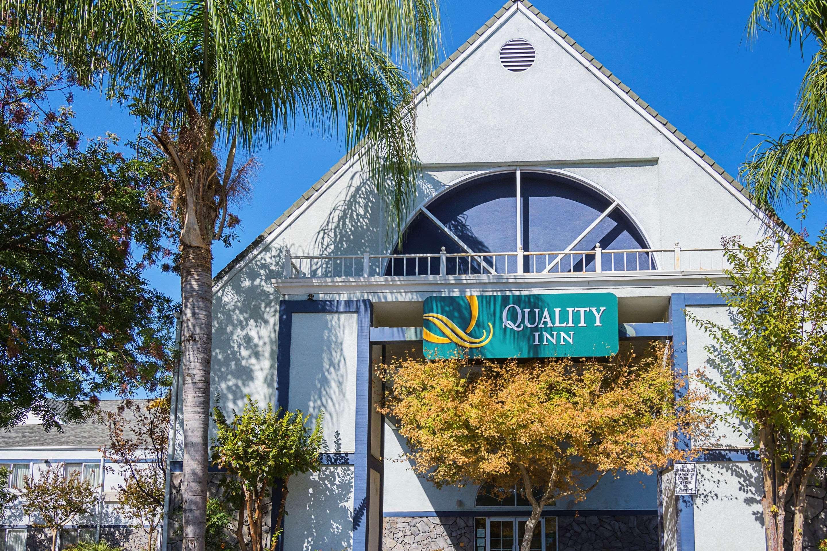 Quality Inn Fresno Yosemite Airport Exterior foto