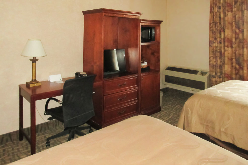 Quality Inn Fresno Yosemite Airport Exterior foto