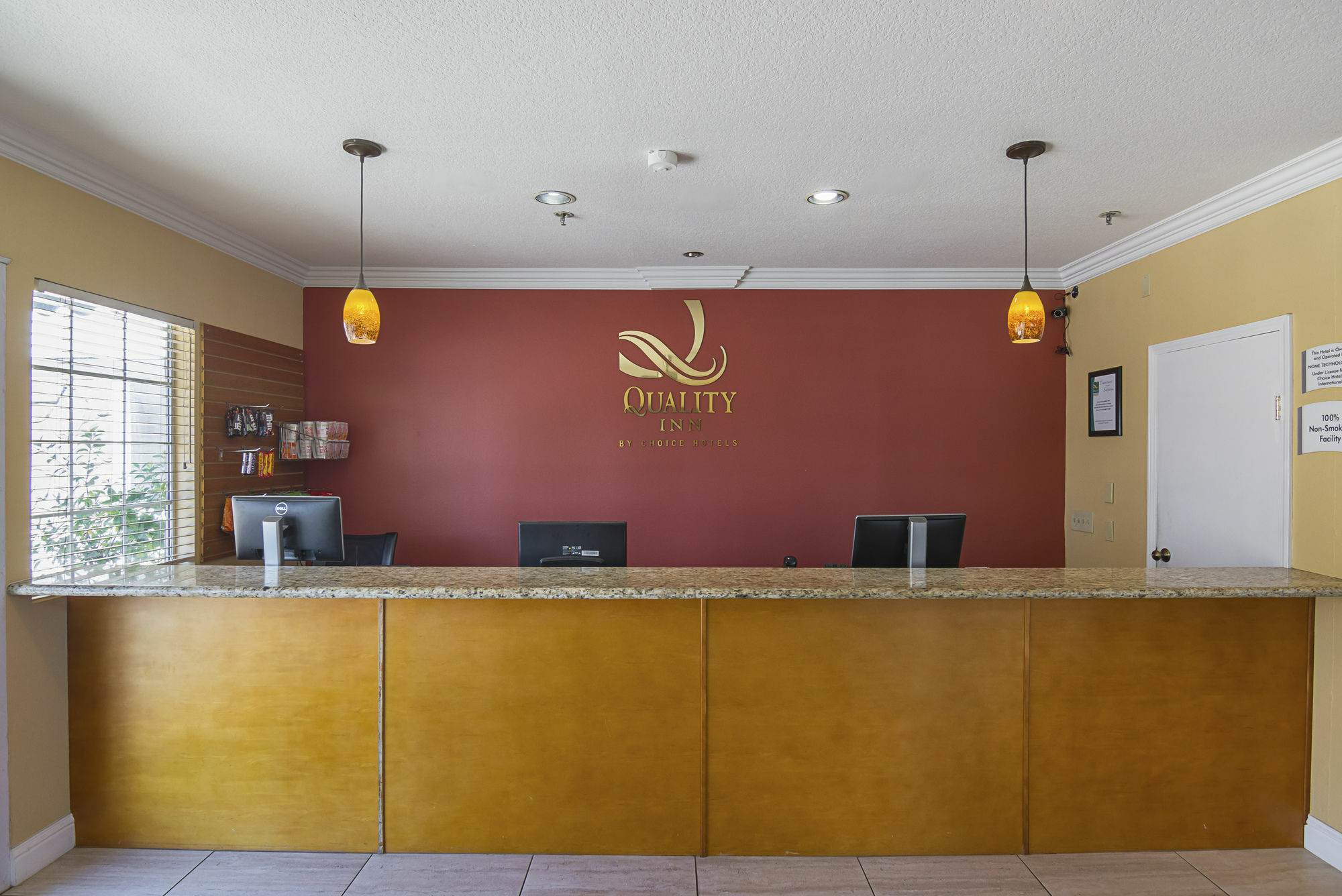 Quality Inn Fresno Yosemite Airport Exterior foto